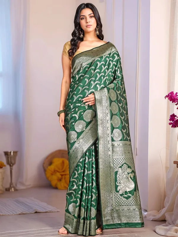 Green_Woven_Banarasi_Art_Silk_Saree_For_Women