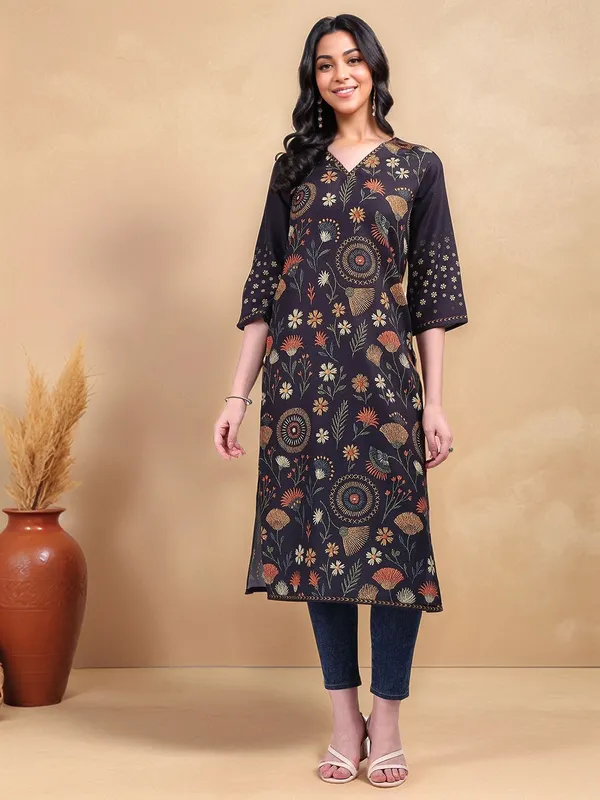 Dark_Blue_Floral_Printed_Cotton_Blend_Straight_Kurta_For_Women