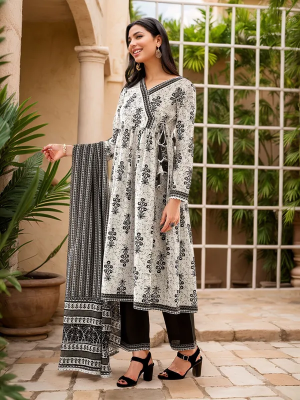 Women_White_and_Black_Cotton_Blend_Hand_block_printed_Angarakha_Kurta_Set_&_Printed_Dupatta