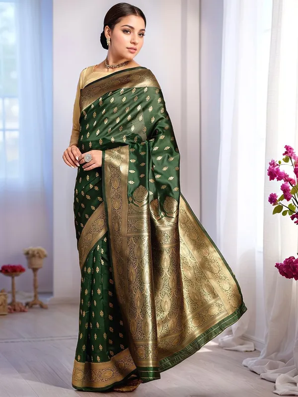 Green_Woven_Banarasi_Art_Silk_Saree_For_Women