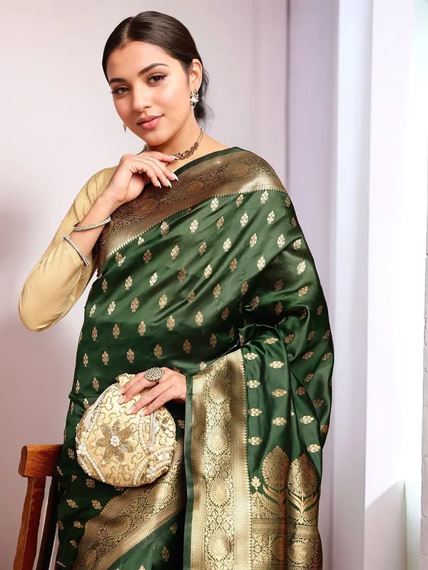 Green_Woven_Banarasi_Art_Silk_Saree_For_Women