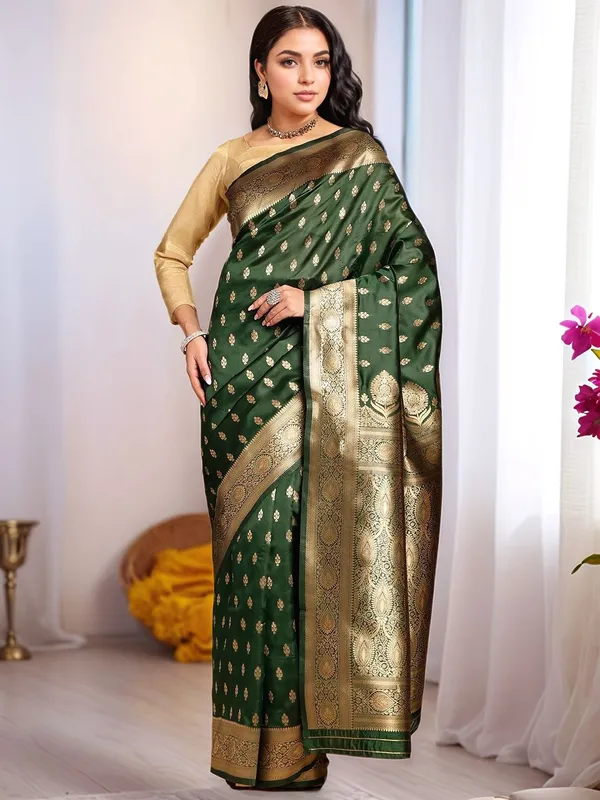 Green_Woven_Banarasi_Art_Silk_Saree_For_Women