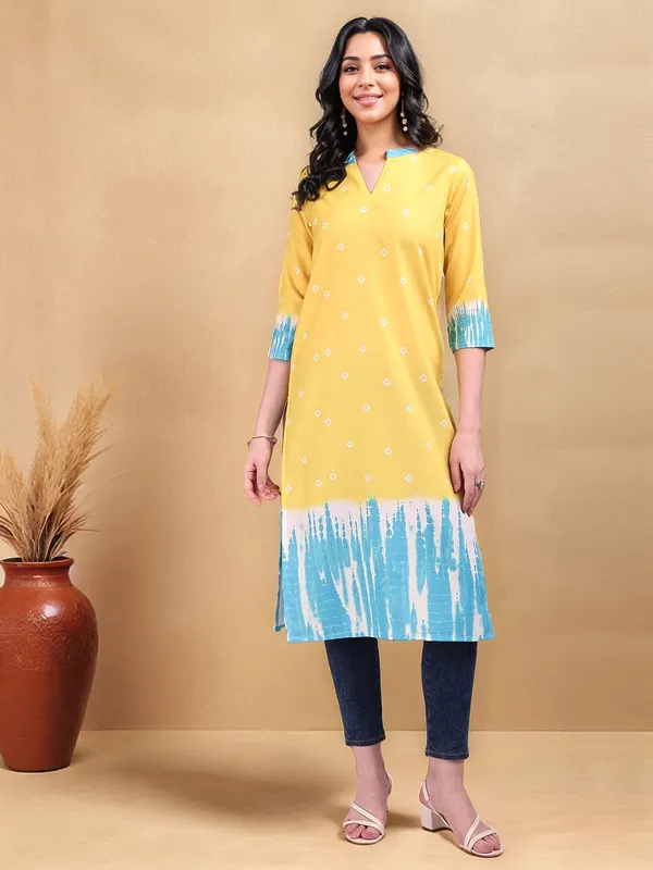 Yellow_Bandhani_Printed_Cotton_Blend_Straight_Kurta_For_Women
