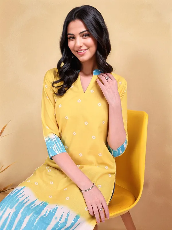 Yellow_Bandhani_Printed_Cotton_Blend_Straight_Kurta_For_Women