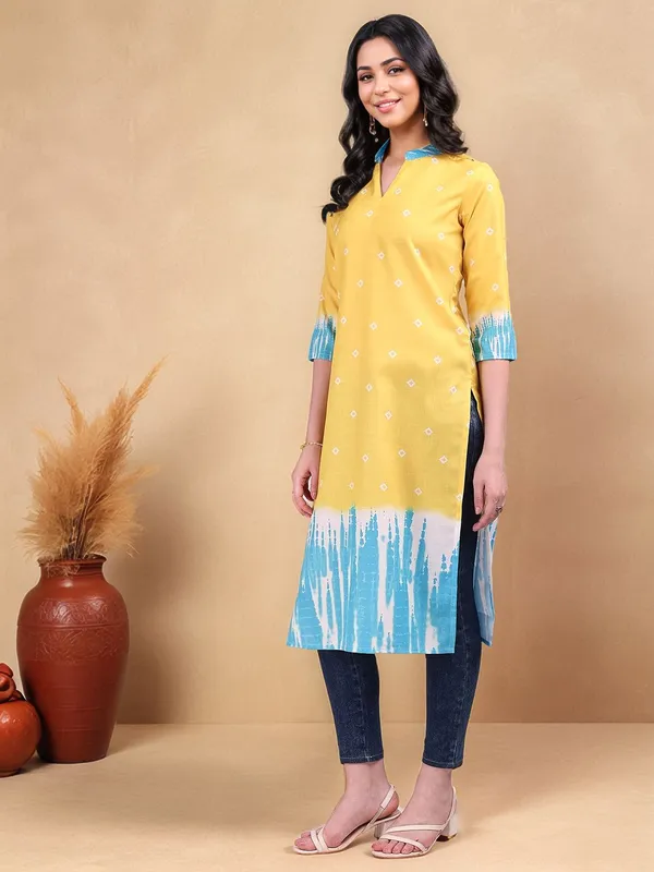 Yellow_Bandhani_Printed_Cotton_Blend_Straight_Kurta_For_Women