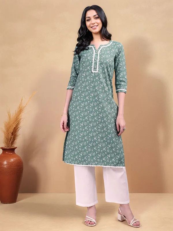 Green_Floral_Printed_Cotton_Blend_Straight_Kurta_For_Women