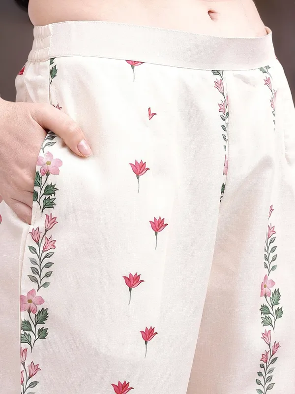 Women_Light_Pink_Pure_Cotton_hand_block_Print_Straight_Kurta_Set_with_Printed_Dupatta