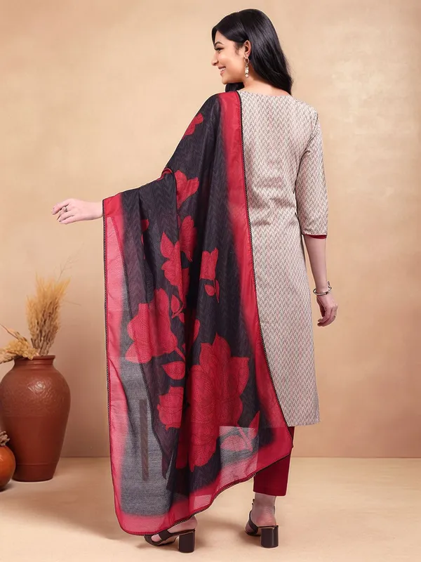 Beige_Woven_Design_Cotton_Blend_Straight_Kurta_With_Solid_Cotton_Blend_Trouser_And_Printed_Dupatta_For_Women