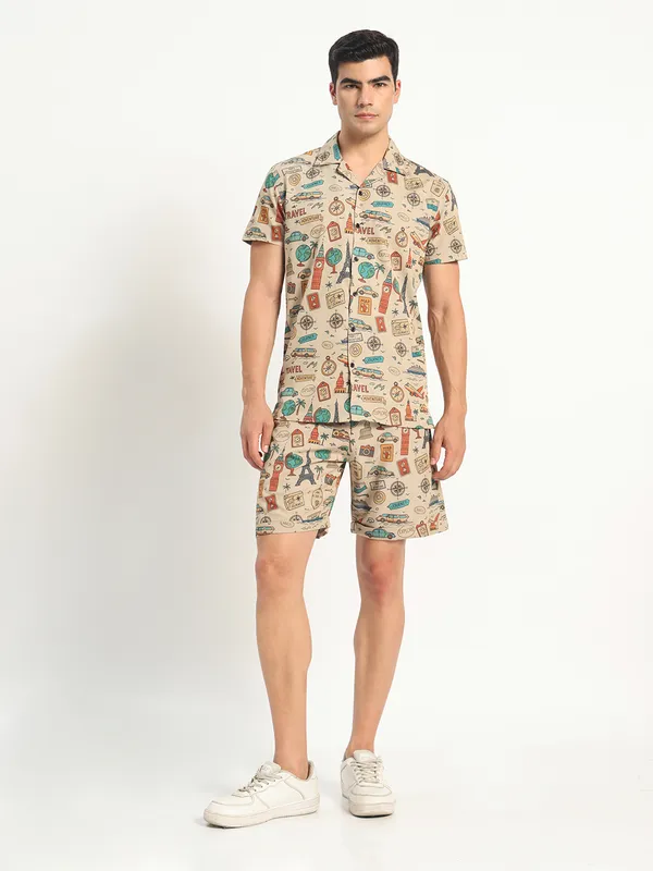 Tropical_Printed_Shirt_with_Shorts