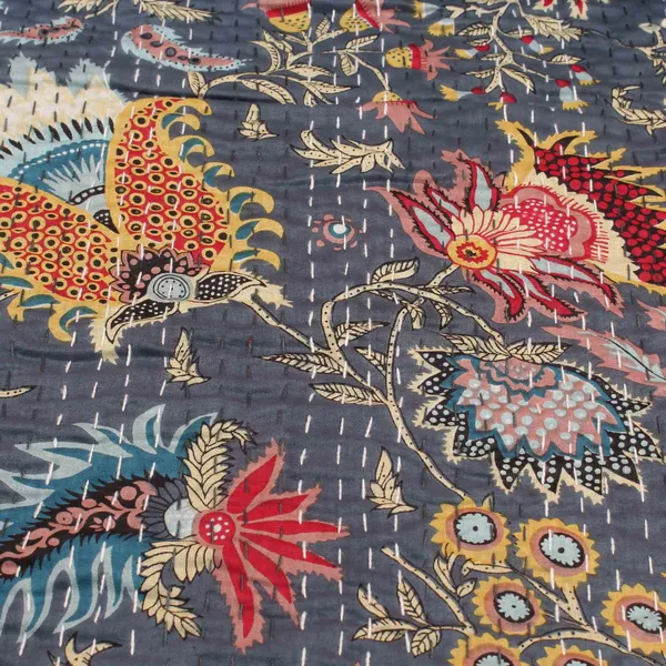 Grey_Comfortable_Handcrafted_Cotton_Kantha_Quilt