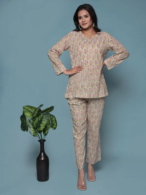 Beige_Hand_Block_Print_Pure_Cotton_Nightsuit_For_Women_&_Girls