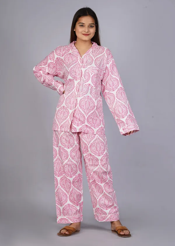 Pink_&_White_Soft_Cotton_Nightsuit_For_Women_&_Girls