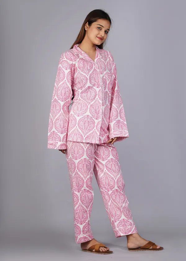 Pink_&_White_Soft_Cotton_Nightsuit_For_Women_&_Girls