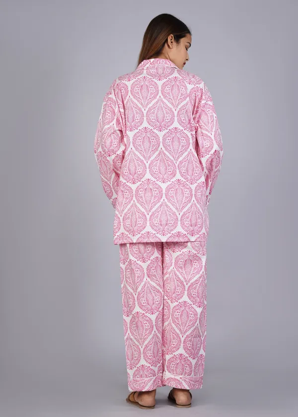 Pink_&_White_Soft_Cotton_Nightsuit_For_Women_&_Girls