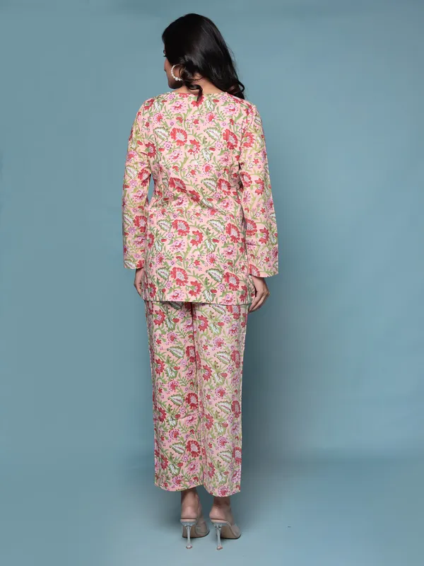 Peach_Hand_Block_Print_Pure_Cotton_Nightsuit_For_Women_&_Girls
