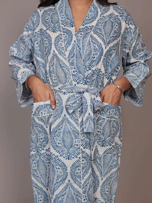 White_&_Blue_Printed_Cotton_Kimono/_Bathrobe_For_Women_&_Girls
