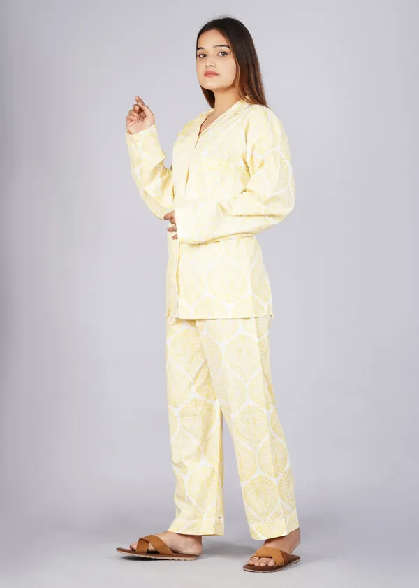 Yellow_&_White_Soft_Cotton_Nightsuit_For_Women_&_Girls