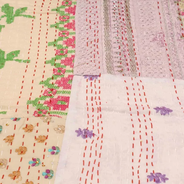 Beige_Handcrafted_Semi_Silk_Khambadiya_Kantha_Quilt