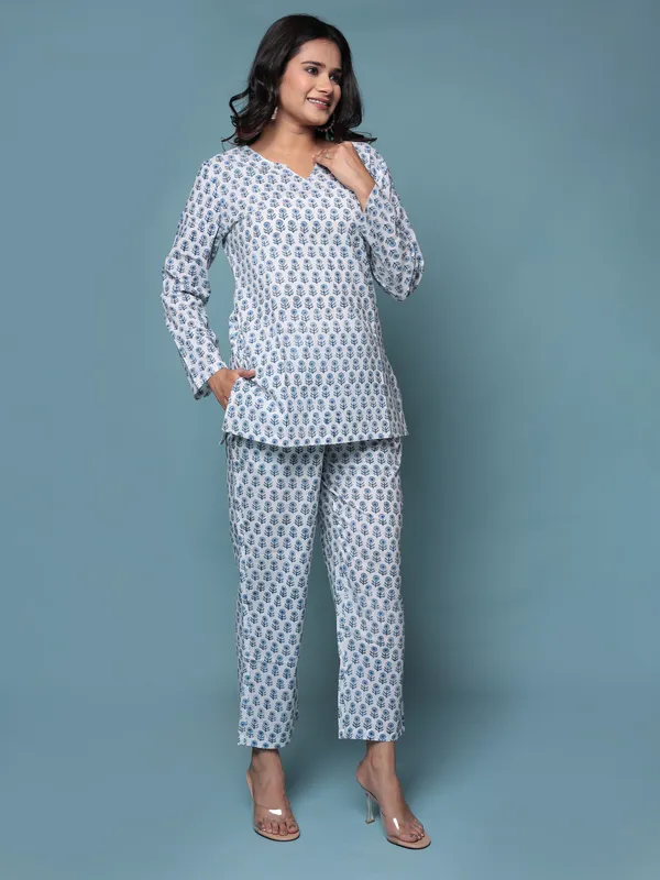 White_Hand_Block_Print_Pure_Cotton_Nightsuit_For_Women_&_Girls