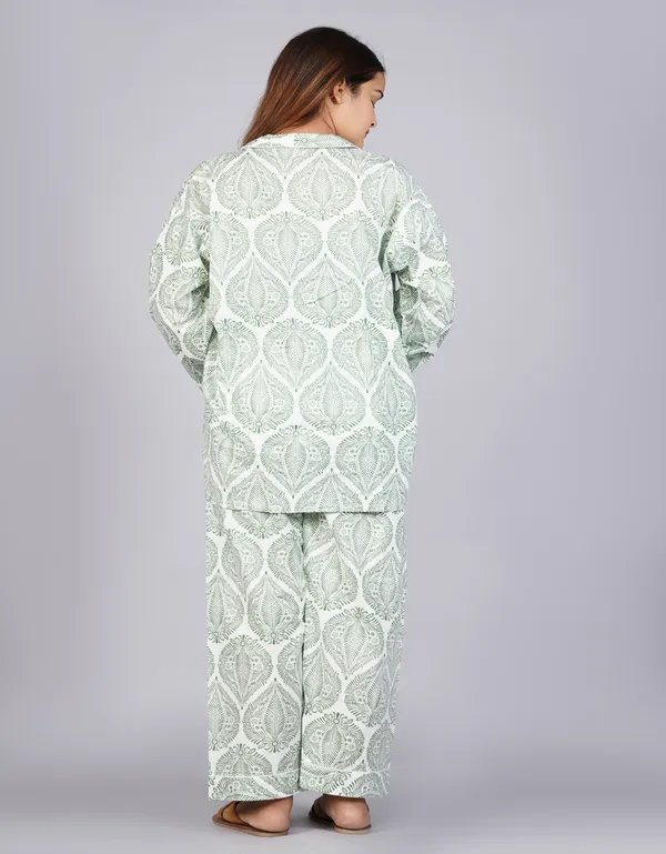 Dark_Green_&_White_Soft_Cotton_Nightsuit_For_Women_&_Girls
