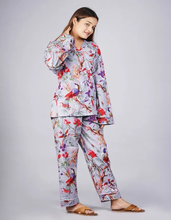 Grey_Soft_Cotton_Nightsuit_For_Women_&_Girls