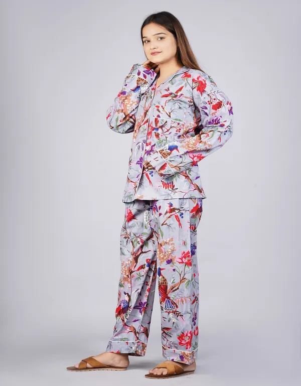 Grey_Soft_Cotton_Nightsuit_For_Women_&_Girls