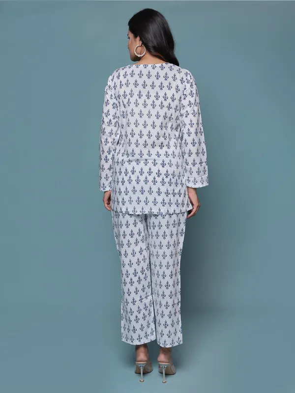 White_Hand_Block_Print_Pure_Cotton_Nightsuit_For_Women_&_Girls