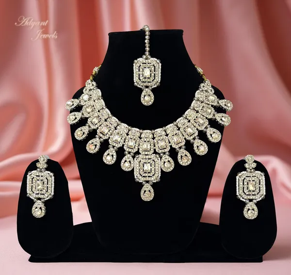 Silver_Premium_&_Elegant_Alloy_Jewellery_Set_For_Women_Adults