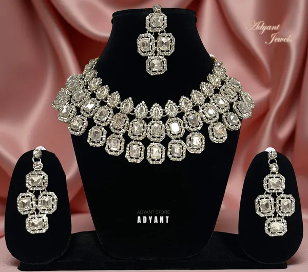 Silver_Premium_&_Elegant_Alloy_Jewellery_Set_For_Women_Adults