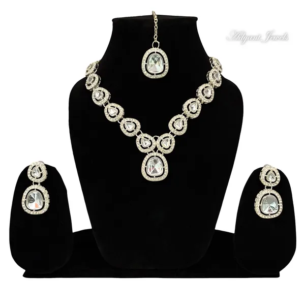Silver_Premium_&_Elegant_Alloy_Jewellery_Set_For_Women_Adults