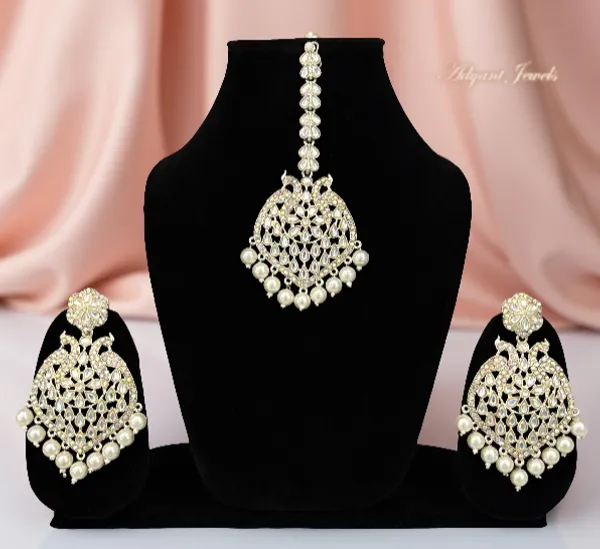 Adyant_Jewels_Kundan_Maang_Tikka_&_Pearl_Chandbali_Earring_Set