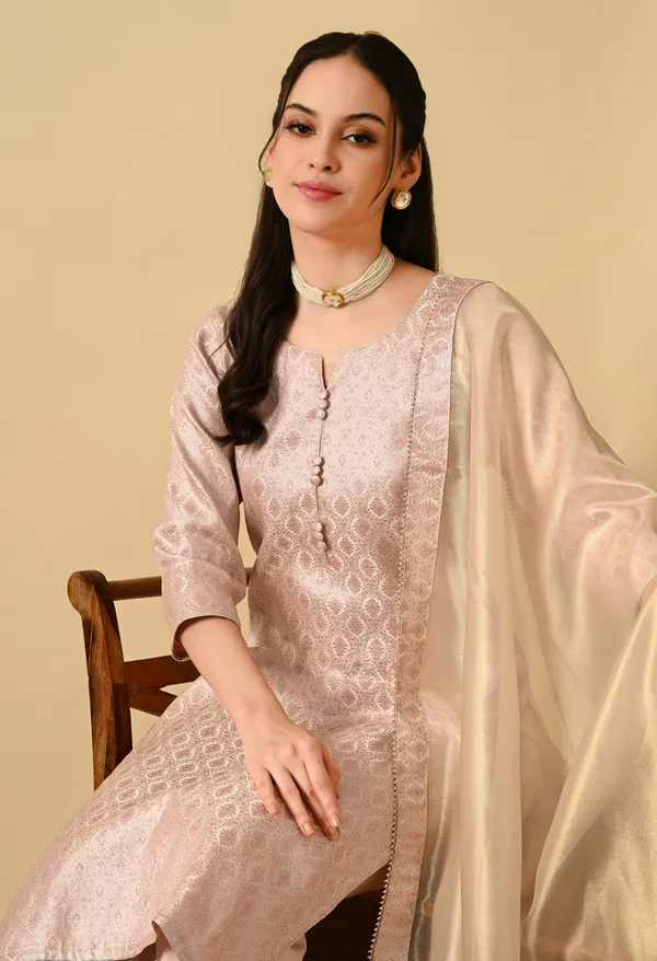 Pink_Brocade__Premium_Suit_Set_For_Women
