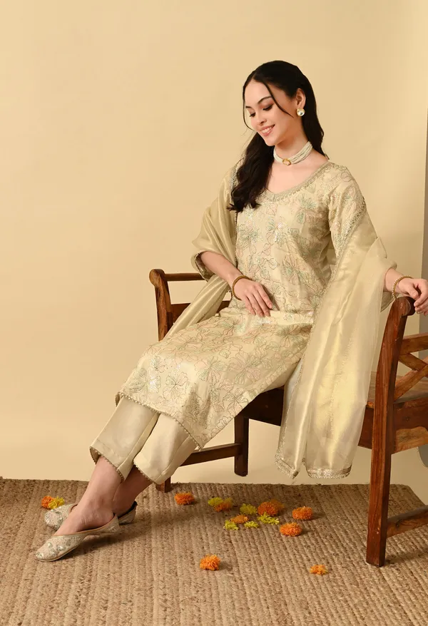 Golden_Embroidered_Tissue_Organza_Premium_Suit_Set_For_Women