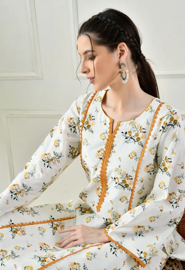 Ivory_Floral_Lace_Cotton_Premium_Co-Ord_Set_For_Women
