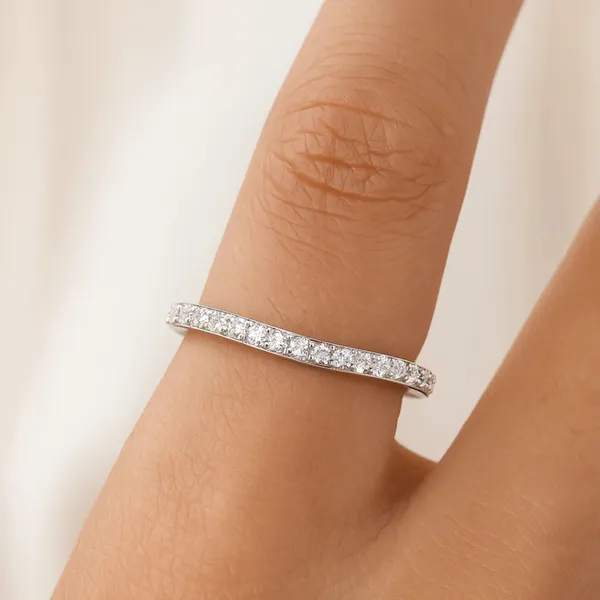 Sterling_Silver_Eternal_Radiance_Ring_For_Women