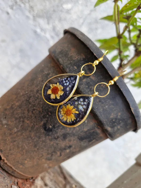 Floral_Black_&_Golden_Drop_Earrings_For_Women_(Pack_Of_2)