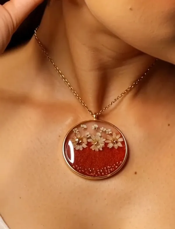 Cherry_Red_Glow_Pendant_For_Women