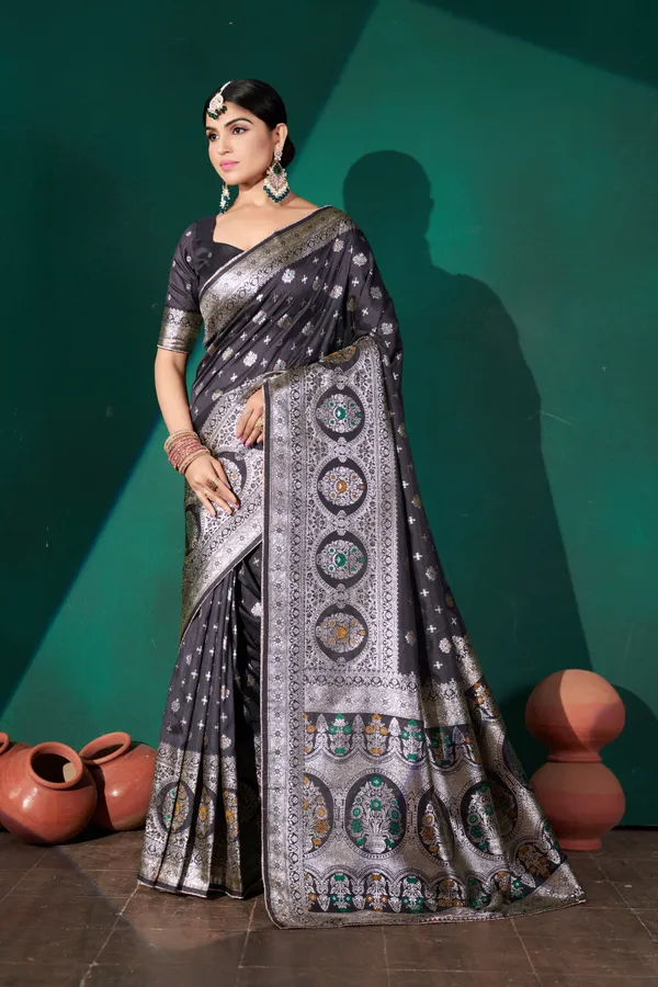 Black_Dola_Saree_For_Women