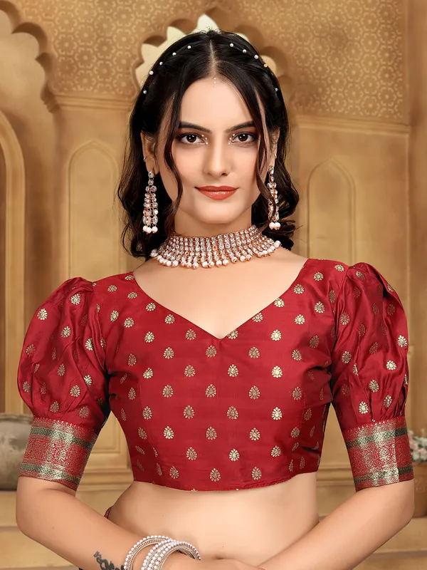Black_Banarsi_Silk_Saree_For_Women
