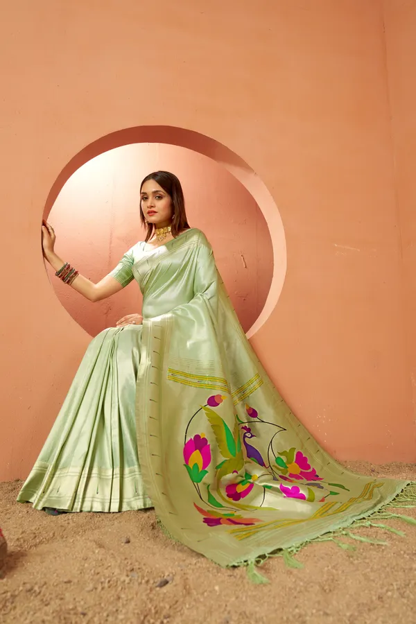 Green_Dola_Silk_Saree_For_Women
