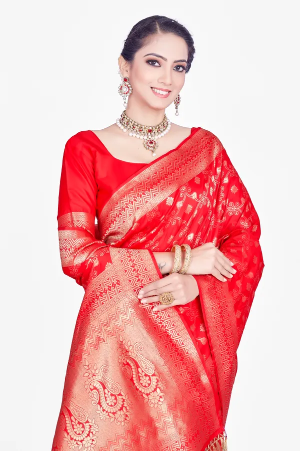Red_Banarsi_Silk_Saree_For_Women