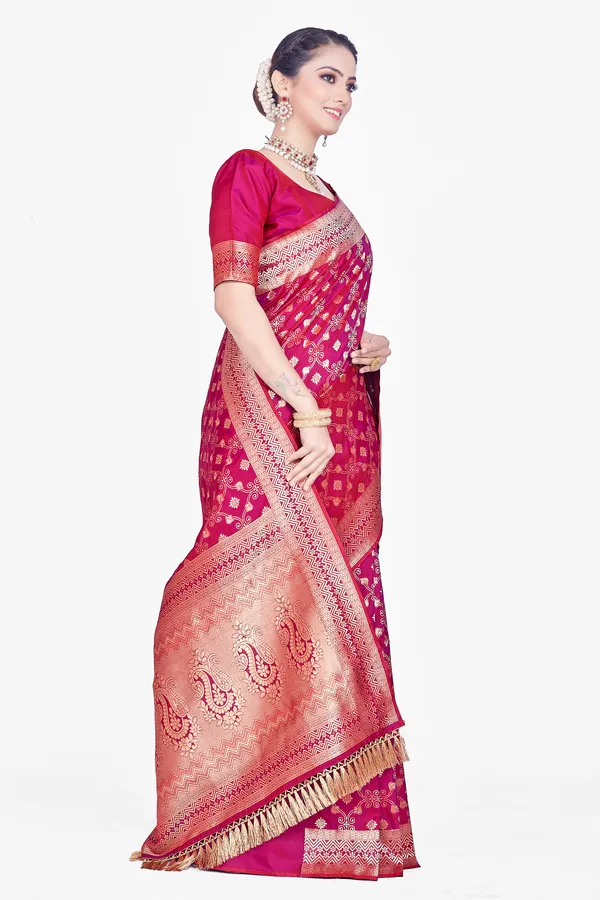 Red_Banarsi_Silk_Saree_For_Women
