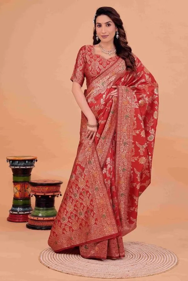 Pure_Dola_Silk_Banarasi_Saree_with_Rose_Motifs,_Zari_Weaving,_and_Piping_Lace_Borders_with_unstitched_Brocade_design_blouse_piece