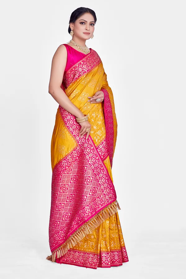 Premium_Dola_silk_saree_with_Gold_tone_zari_work