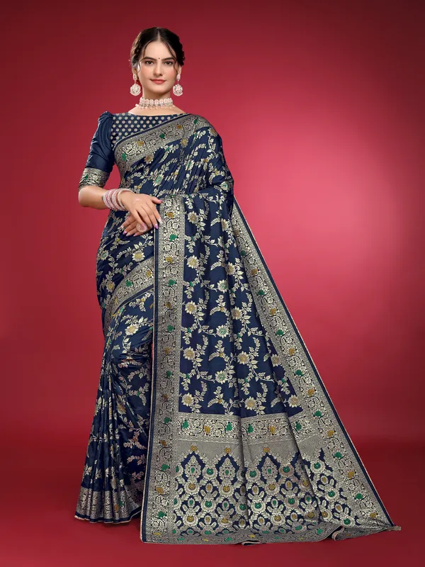 Pure_Dola_Silk_Banarasi_Saree_with_Rose_Motifs,_Zari_Weaving,_and_Piping_Lace_Borders_with_unstitched_Brocade_design_blouse_piece