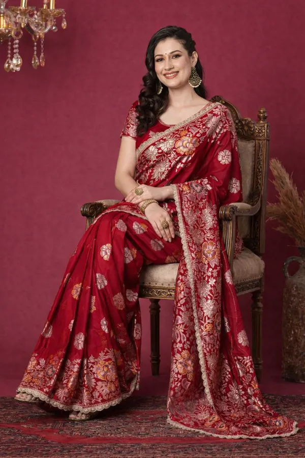 Red_Dola_Silk_Saree_with_Rich_Zari_Weaving_&_Designer_Border