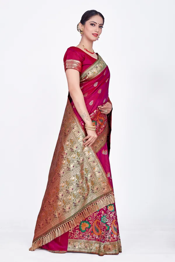 Premium_Banarsi_Silk_saree_,_Unique_design_with_multicolour,_premium_Zari_work