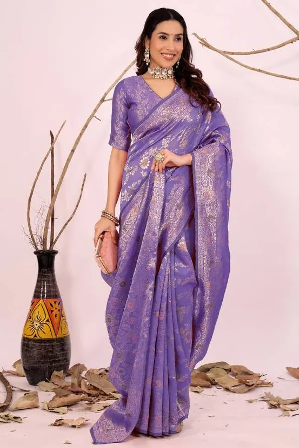 Pure_Dola_Silk_Banarasi_Saree_with_Rose_Motifs,_Zari_Weaving,_and_Piping_Lace_Borders_with_unstitched_Brocade_design_blouse_piece