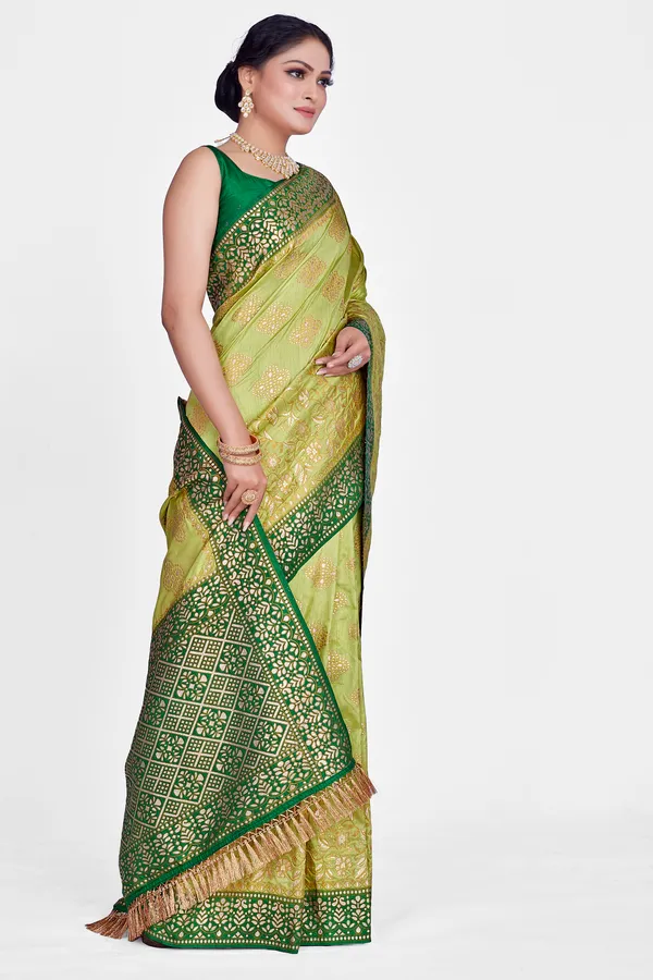Premium_Dola_silk_saree_with_Gold_tone_zari_work