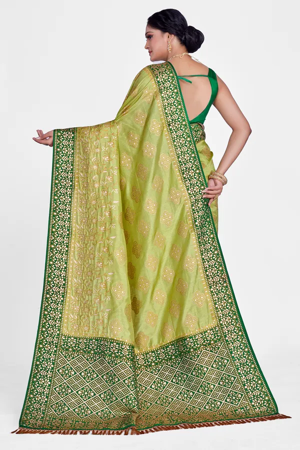 Premium_Dola_silk_saree_with_Gold_tone_zari_work